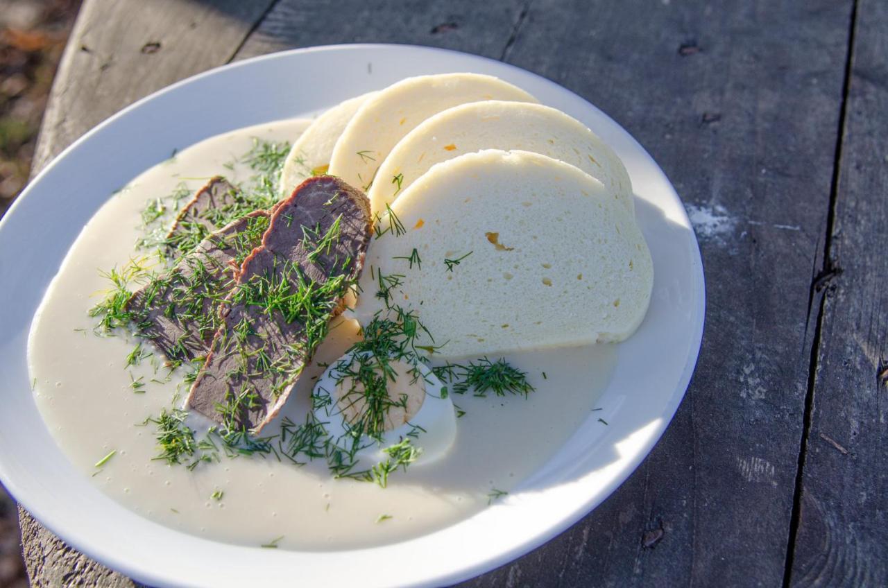 Penzion A Bistro Dilna เชบอนย์ ภายนอก รูปภาพ