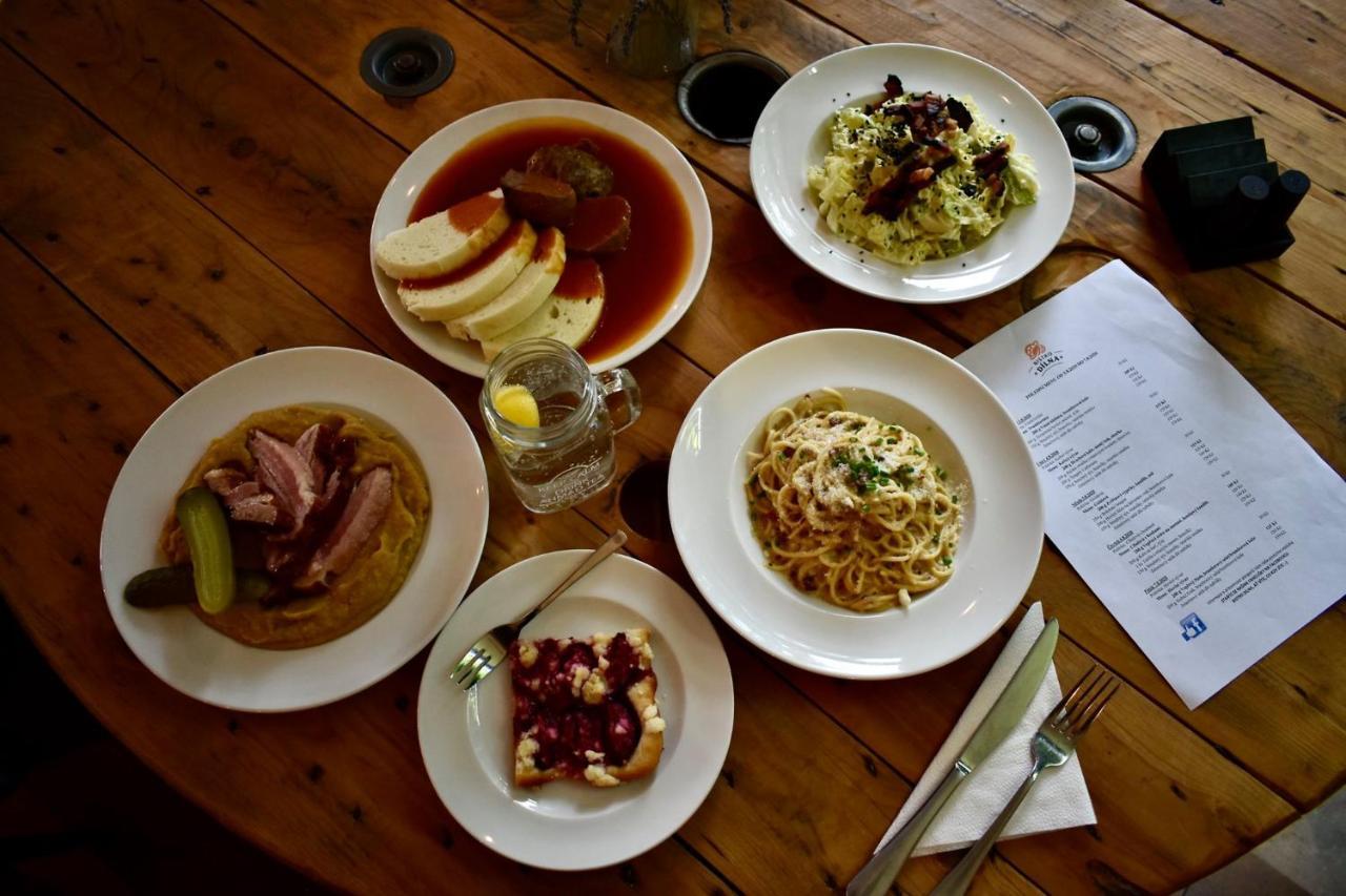 Penzion A Bistro Dilna เชบอนย์ ภายนอก รูปภาพ